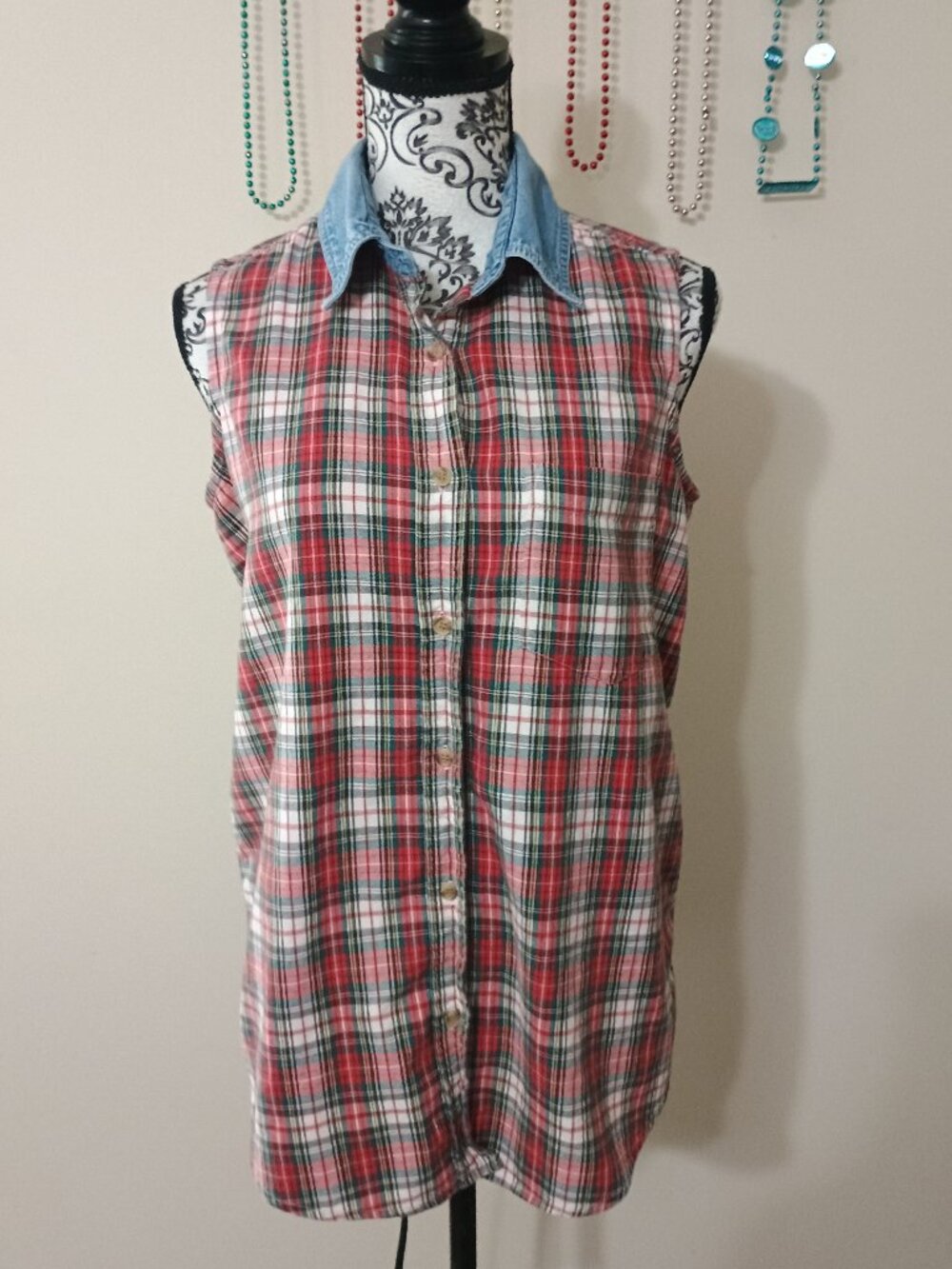 Vintage PU-R-RFECT By Krazy Kat Sleeveless Plaid Button Down Sz. Medium